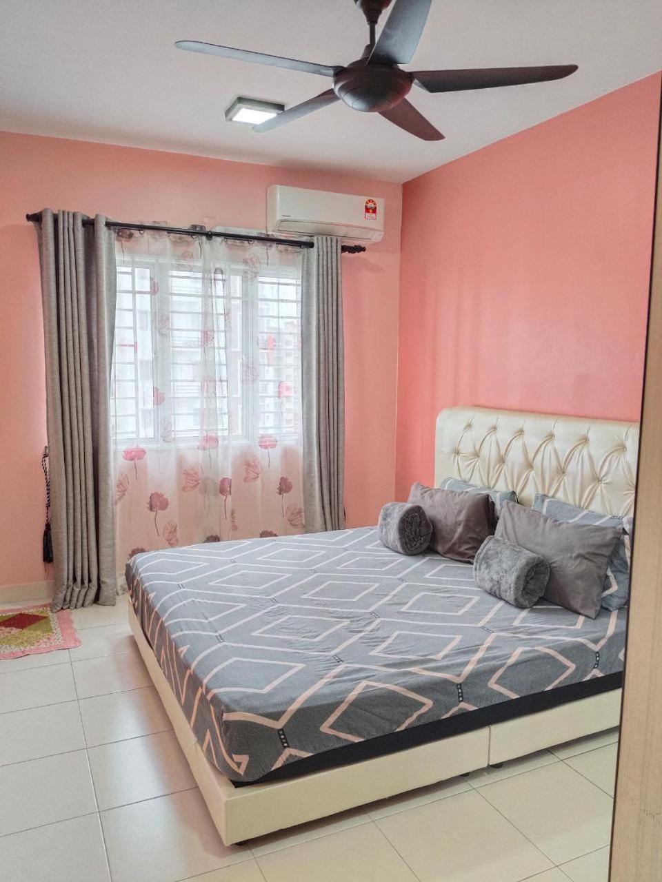 Nena Homestay Setia Alam, Air Conditioned, High Speed Internet Shah Alam Exterior photo
