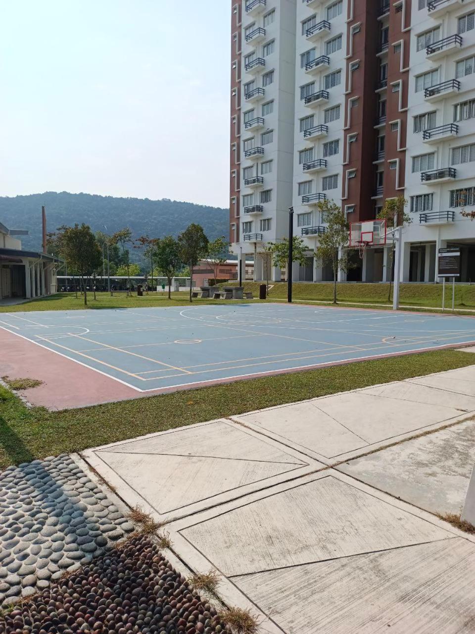 Nena Homestay Setia Alam, Air Conditioned, High Speed Internet Shah Alam Exterior photo